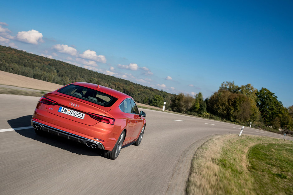 Audi A5 si S5 Sportback