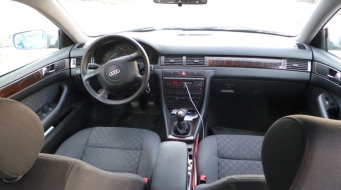 Audi A6 1.9TDi Avant 2001