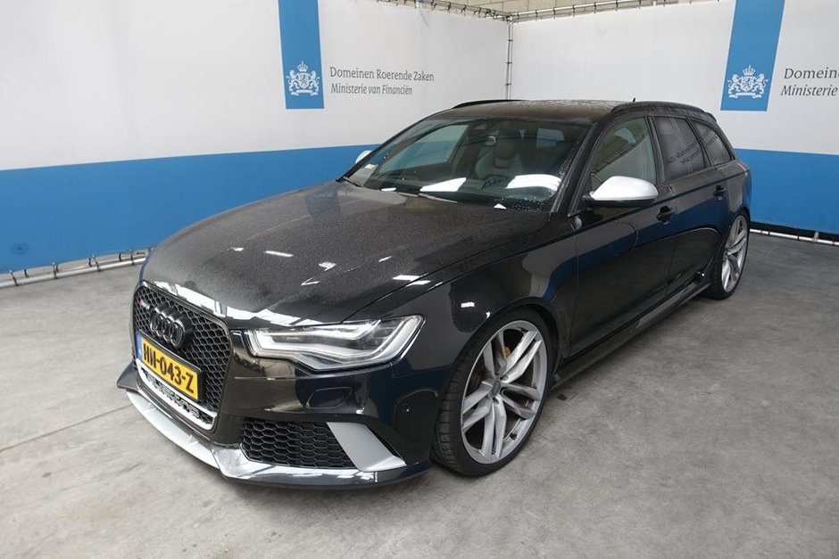 Audi A6 transformat in RS6