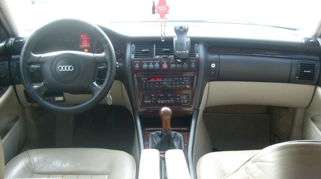 Audi A8 2.5 TDI 2000