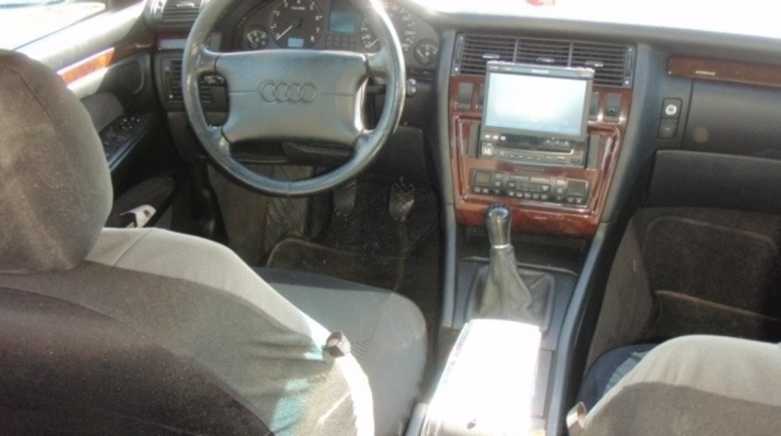 Audi A8 2.8i 1997