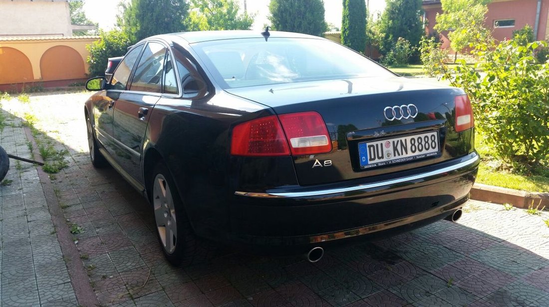 Audi A8 3.7 gpl 2004