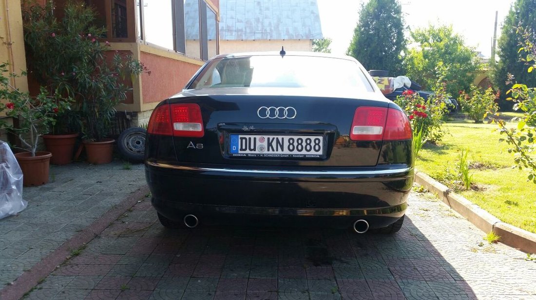 Audi A8 3.7 gpl 2004