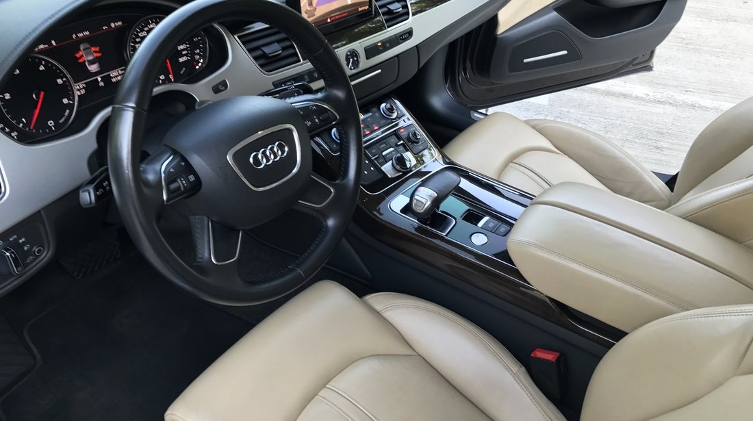 Audi A8 4x4 2011