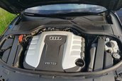 Audi A8 cu 855.315 kilometri la bord