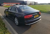 Audi A8 cu 855.315 kilometri la bord