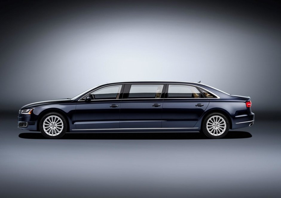 Audi A8 cu sase usi