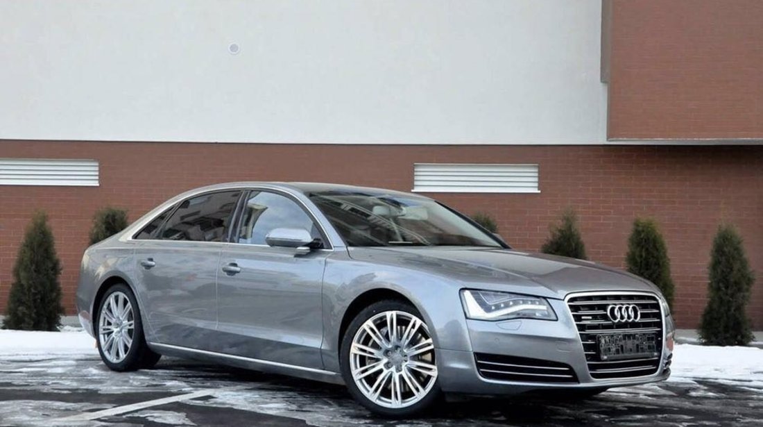 Audi A8 Long Presidential 2011