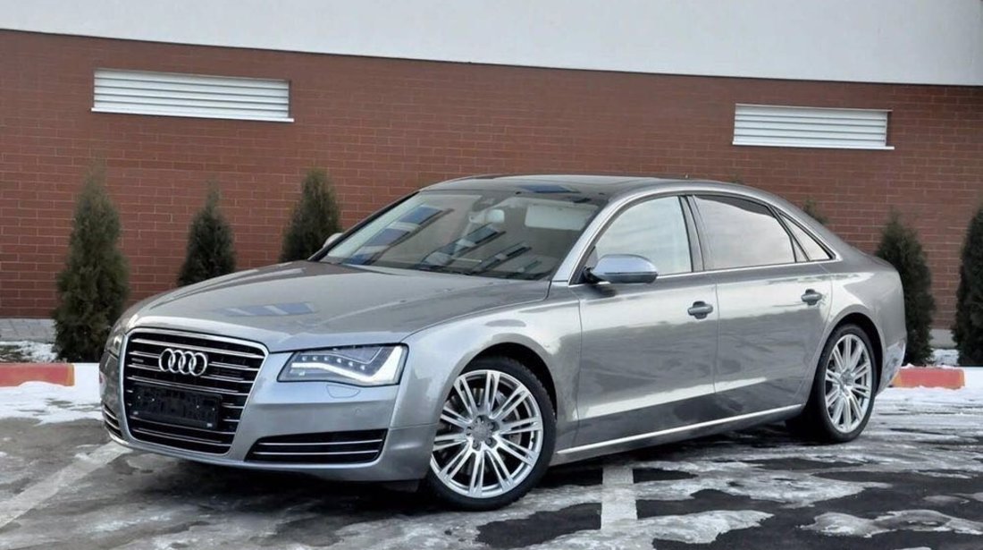 Audi A8 Long Presidential 2011