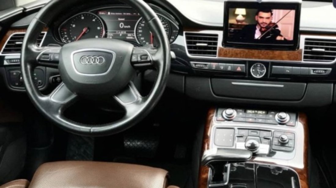 Audi A8 Variante 2011