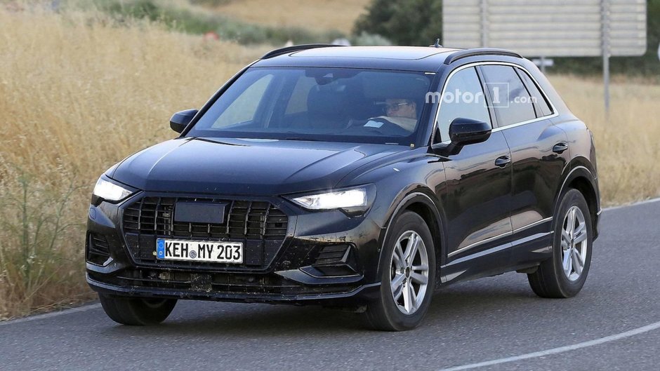 Audi Q3 necamuflat