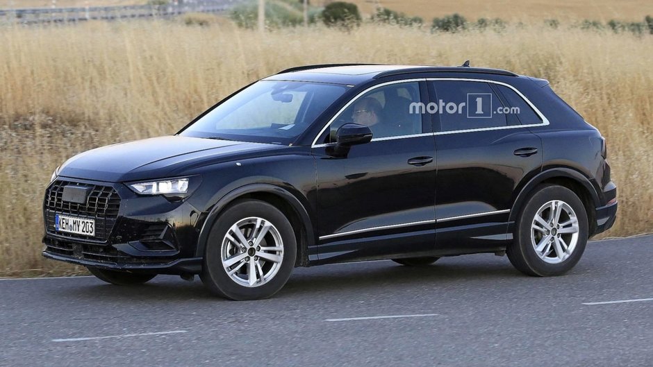 Audi Q3 necamuflat