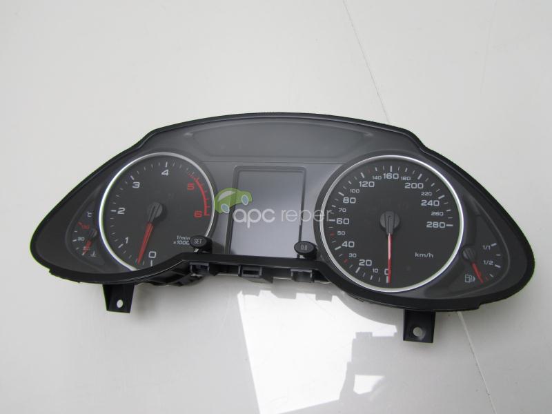 Audi Q5 8R Ceasuri Bord Diesel+distronic cod 8R0920930J
