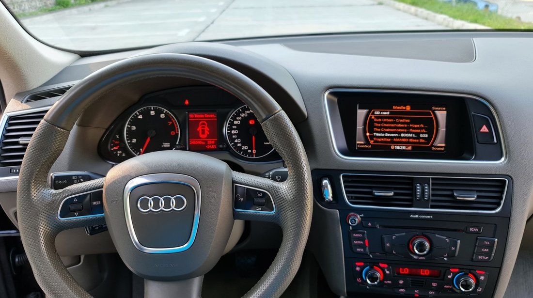 Audi Q5 Quattro Full options LED Bi-xenon piele climatronic pilot automat fab. 2010