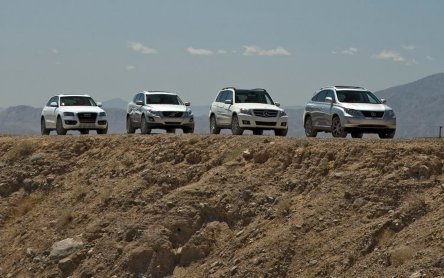 Audi Q5 vs. Lexus RX 350 vs. Mercedes-Benz GLK350 vs. Volvo XC60 Audi Q5 vs. Lexus RX 350 vs. Mercedes-Benz GLK350 vs. Volvo XC60