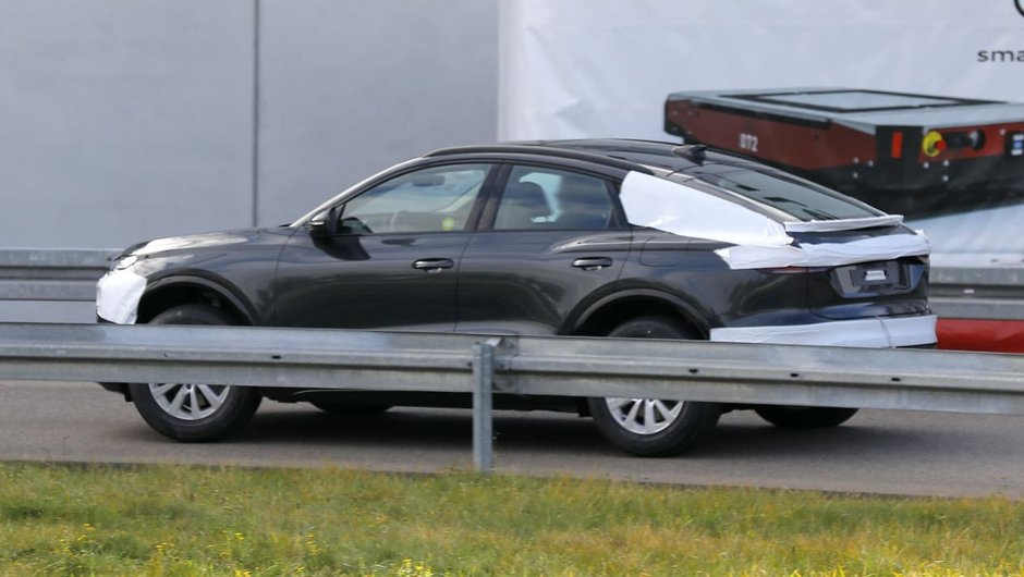 Audi Q6 E-tron Sportback - Poze spion