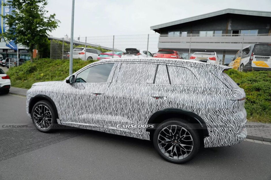 Audi Q6 Facelift - Poze Spion