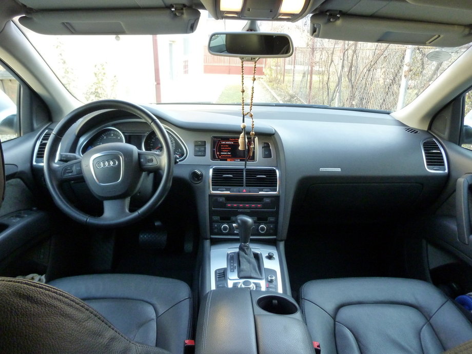 Audi Q7 3000