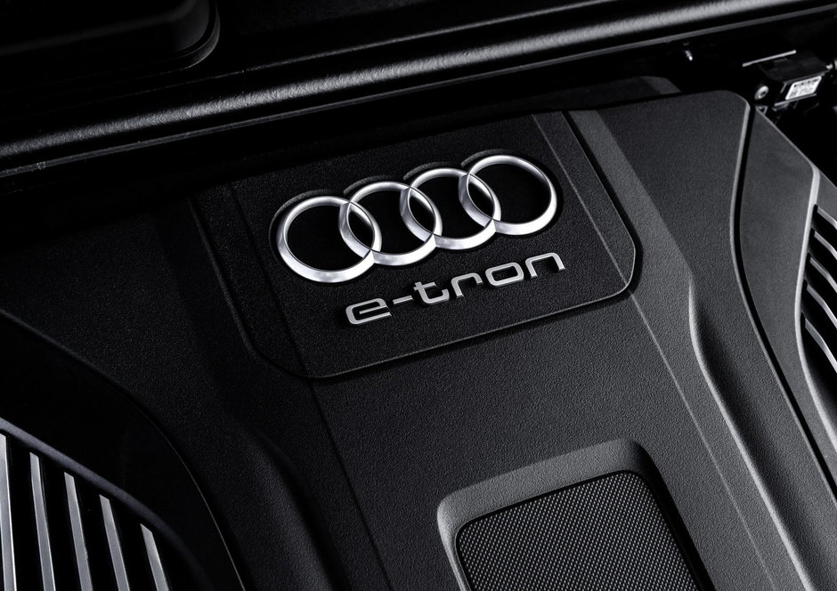 Audi Q7 e-tron