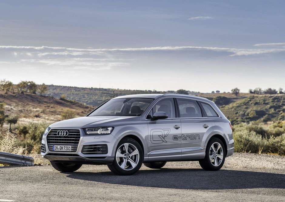 Audi Q7 e-tron