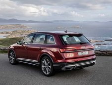 Audi Q7 facelift in Matador Red