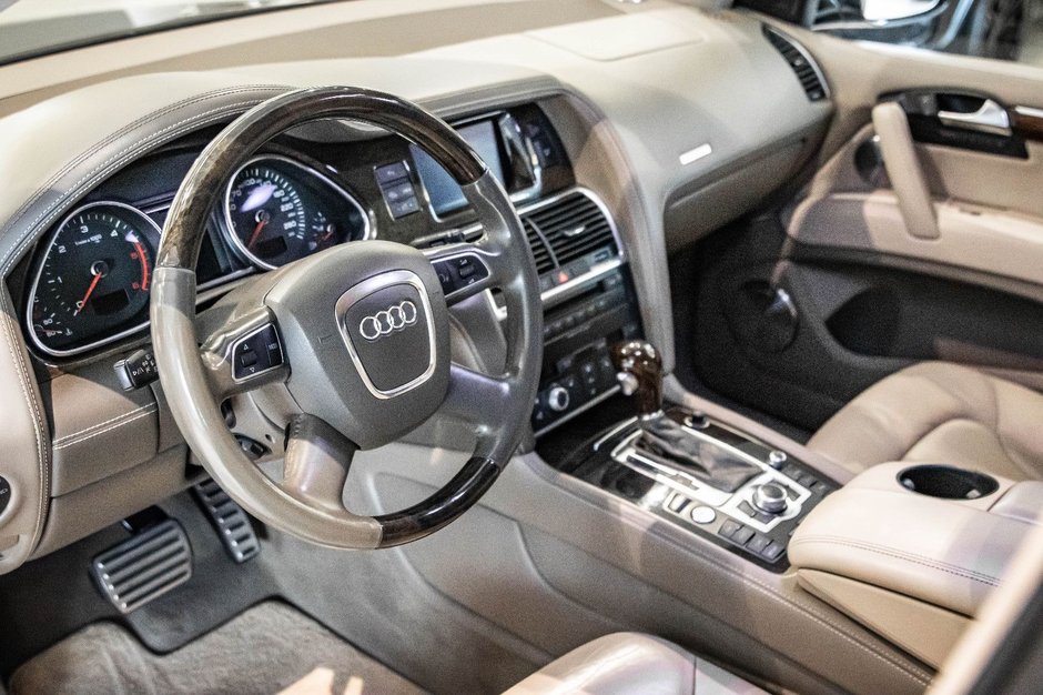 Audi Q7 V12 TDI de vanzare