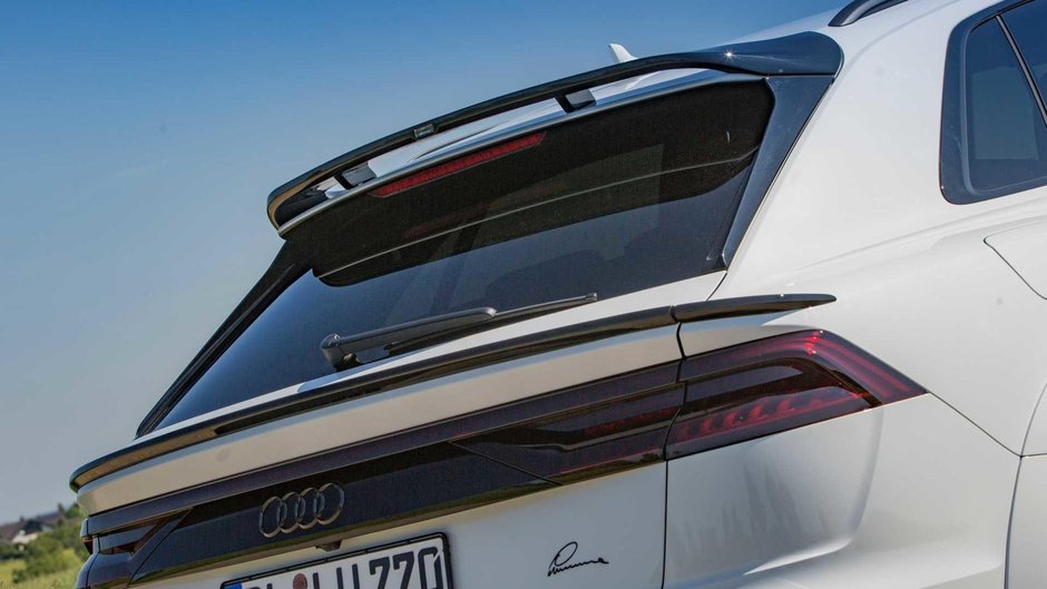 Audi Q8 CLR 8S