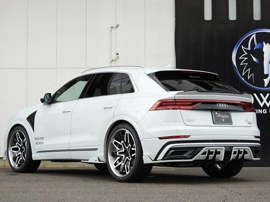 Audi Q8 de la Rowen International