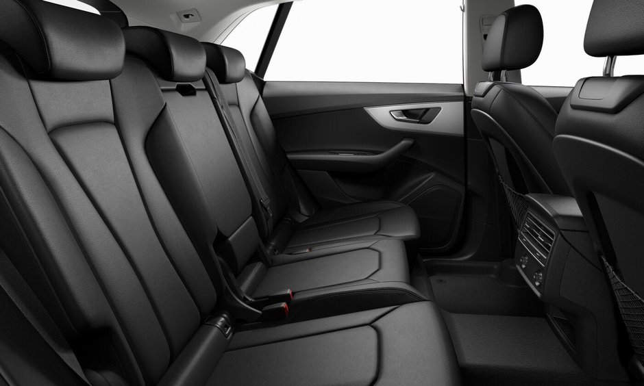 Audi Q8 - Versiune de baza