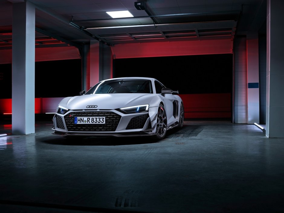 Audi R8 Coupe V10 GT RWD