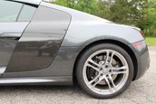 Audi R8 cu motor V10 si cutie manuala