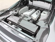 Audi R8 cu motor V10 si cutie manuala
