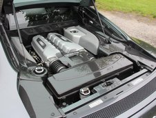 Audi R8 cu motor V10 si cutie manuala