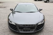 Audi R8 cu motor V10 si cutie manuala