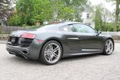 Audi R8 cu motor V10 si cutie manuala