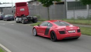 Audi R8 e-tron - Video Spion