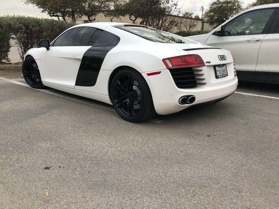 Audi R8 manual de vanzare