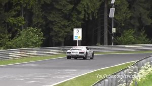 Audi R8 se intoarce la Nurburgring pentru un nou set de teste la limita