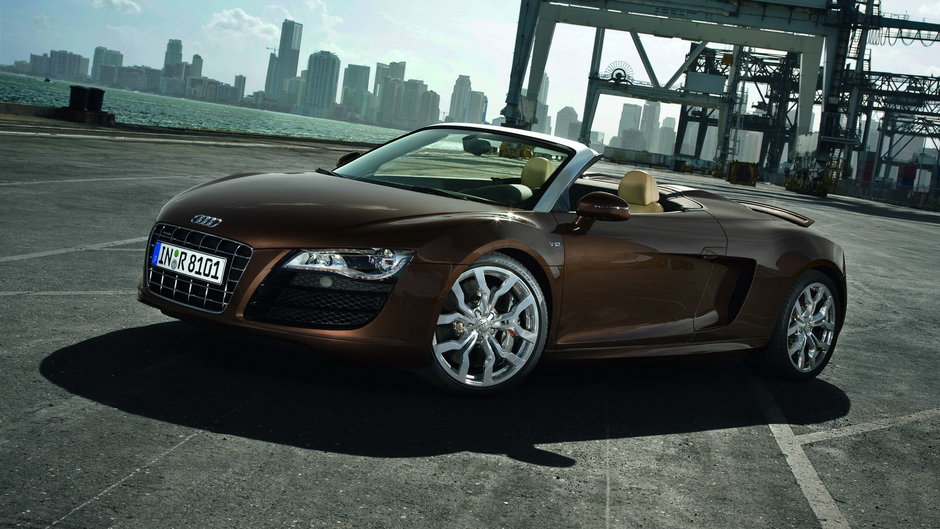 Audi R8 Spyder - Acum si cu motor V8 de 430 CP Audi R8 Spyder - Acum si cu motor V8 de 430 CP