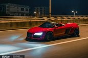 Audi R8 Spyder cu bodykit Liberty Walk