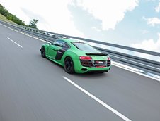 Audi R8 V10 by Racing One