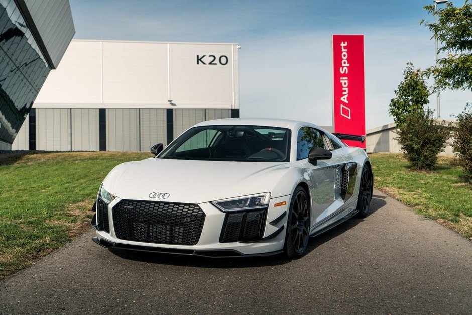 Audi R8 V10 Plus Coupe Competition