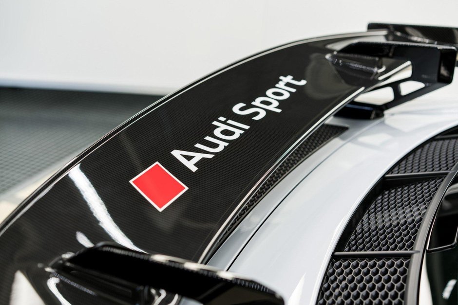 Audi R8 V10 Plus Coupe Competition