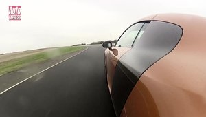 Audi R8 vs. Porsche 911 Carrera 4S