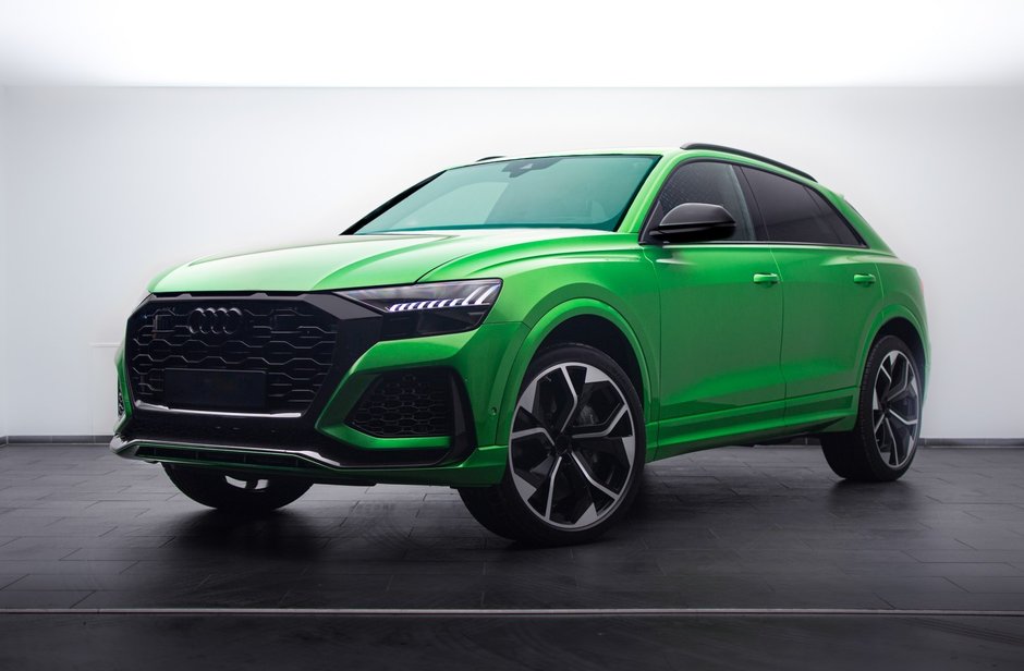 Audi RS Q8 in Java Green