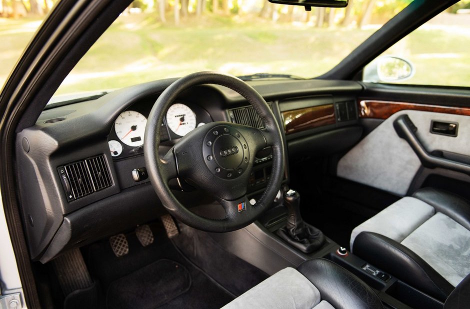 Audi RS2 Avant de vanzare