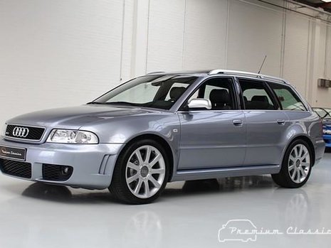 Audi RS4 Avant de vanzare