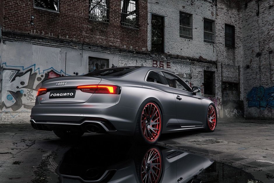 Audi RS5 cu jante Forgiato