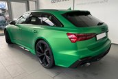 Audi RS6 Avant in Boston Green Matt metal