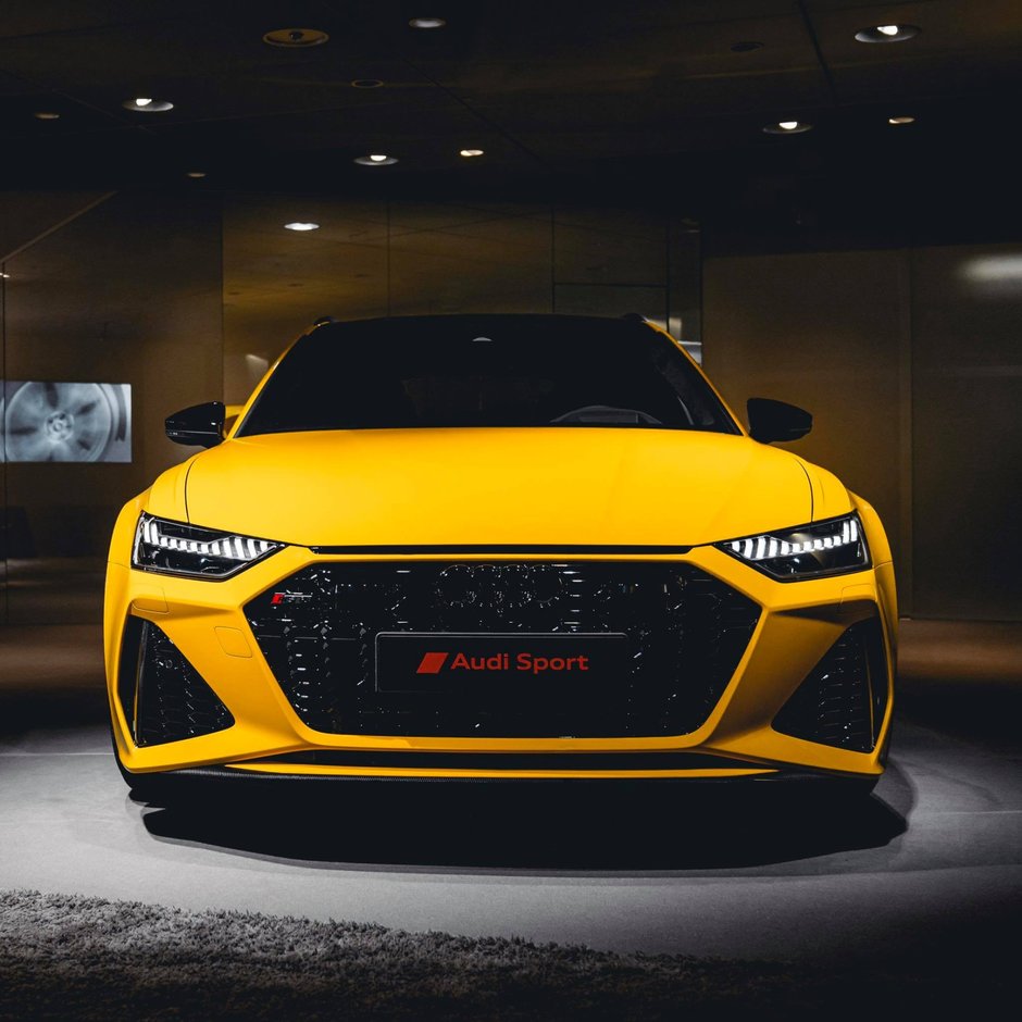 Audi RS6 Avant in Vegas Yellow